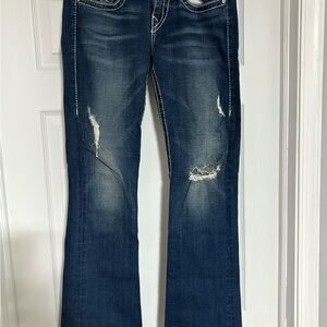 True Religion women’s Blue Boot Cut Jeans with Distressing size 28.